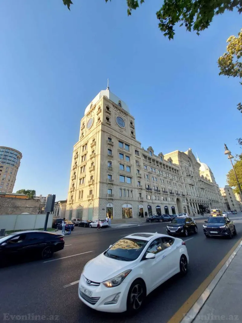 Satılır 5 otaqlı Mənzil Yeni tikili 250 m² Bakı, Nəsimi r., Nizami m — Bakı
