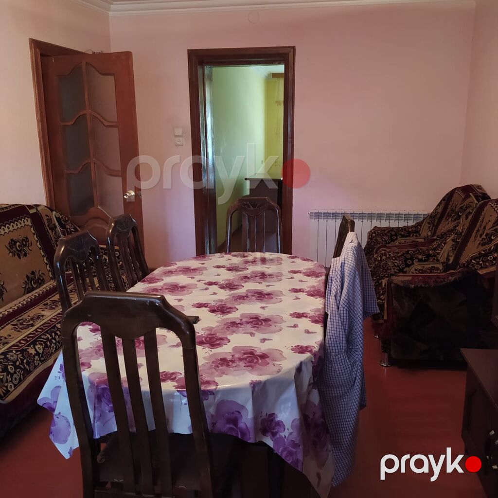 Gəncə şəhərində köhnə Yevlax avtovağzalının yaxınlığında göz — Qonaq otağı üçün, Gəncə (2)