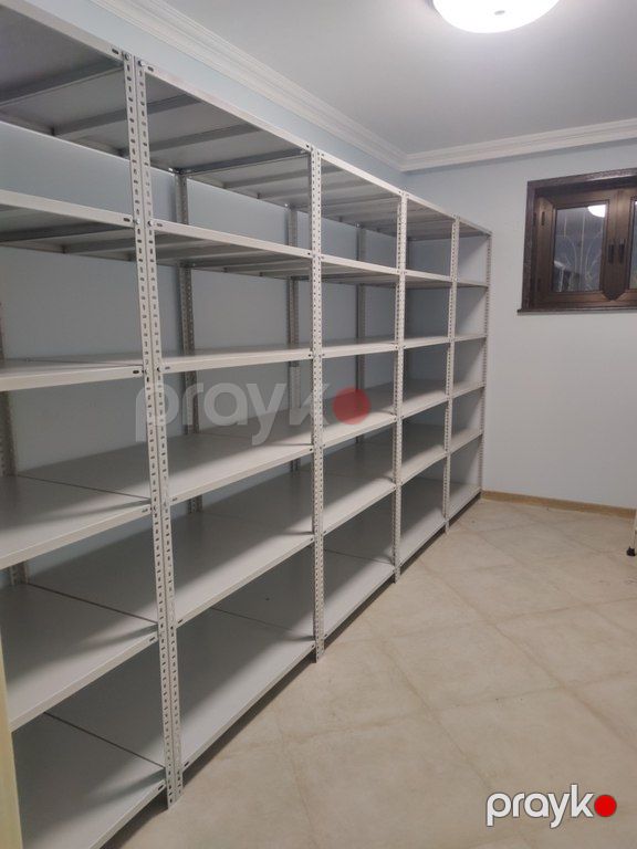 Rəflərin yığılması — Təmir və inşaat, Bakı (3)