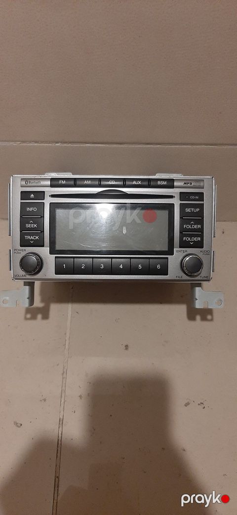 "Hyundai Santa Fe" maqnitolası — Bakı