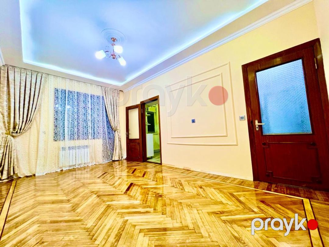 Satılır 2 otaqlı köhnə tikili 58 m² — Mənzil, Bakı (3)
