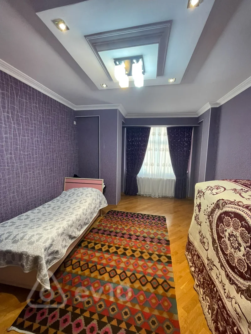 6 otaqlı mənzil, 300 m², Ənvər Hüseyinov küçəsi — Mənzil, Bakı (8)