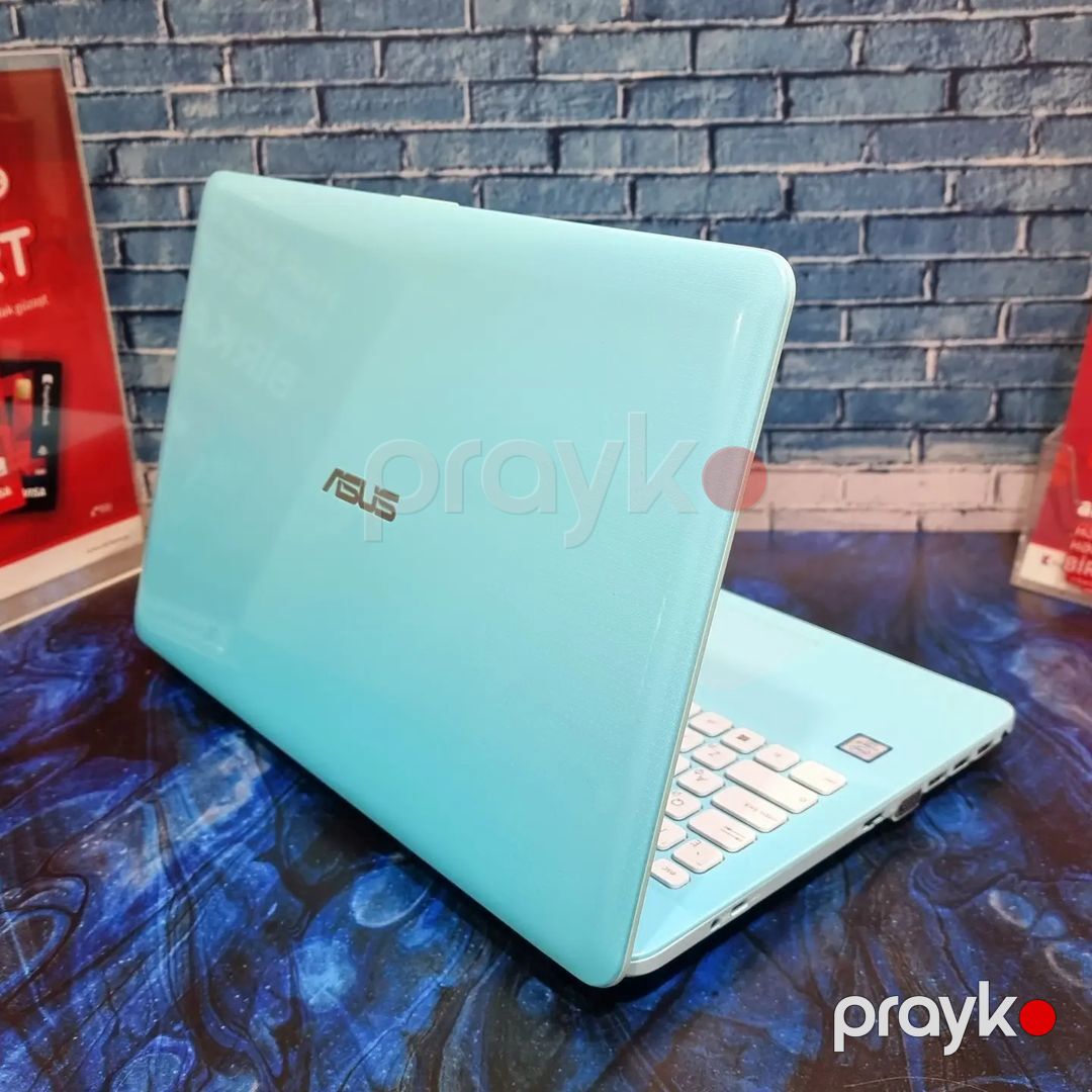 Noutbuk "Asus VivoBook" — Noutbuklar, Bakı (5)