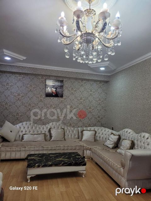 Kunc divan satilir. Qiymet 600 azn.Cox böyukdur ve tezekimidir. Ünvan — Bakı