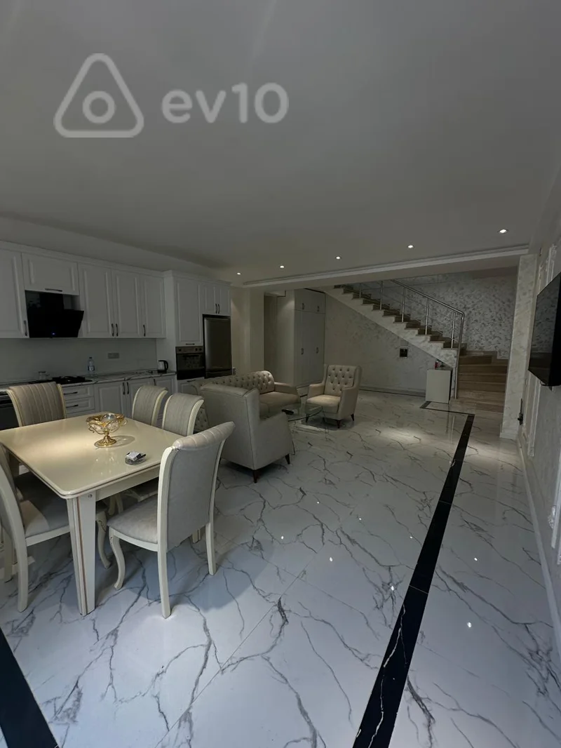 5 otaqlı mənzil, 245 m², Rəşid Behbudov küçəsi 65 — kirayə — Bakı