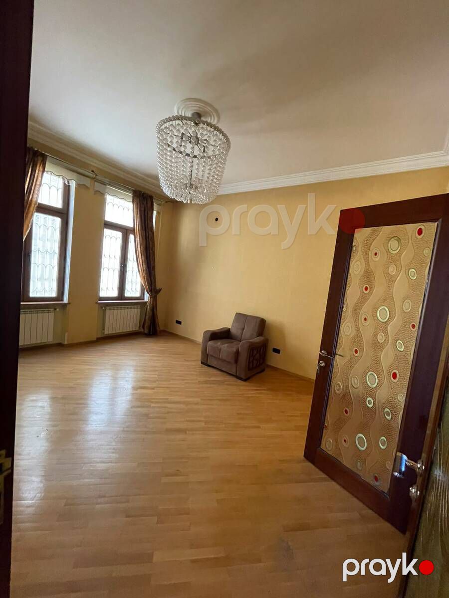 Satılır 8 otaqlı həyət evi/bağ evi 400 m² — Ev, villa, Bakı (8)