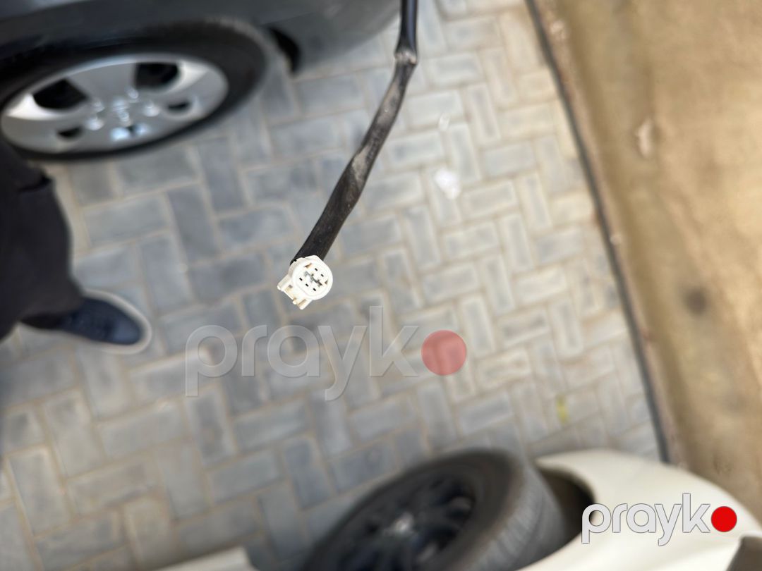 Toyota Prius 30 sağ yan güzgüsü — Ehtiyat hissələri və aksesuarlar, Bakı (3)