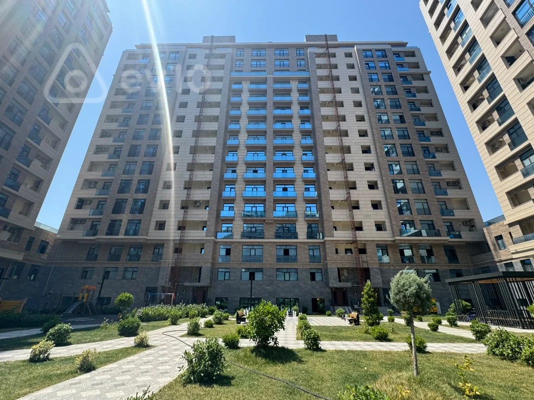 3 otaqlı mənzil, 110 m², Şamil Əzizbəyov küçəsi — Bakı