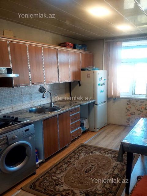Satılır 4 otaqlı Bina evi menzil (Köhnə tikili), 85 m², Sumqayıt — Sumqayıt