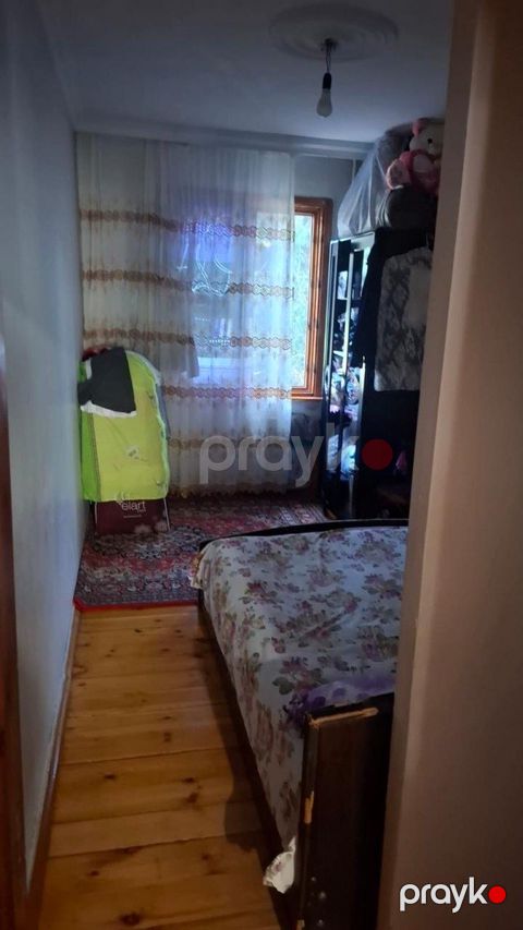 Satılır 2 otaqlı köhnə tikili 50 m² — Bakı