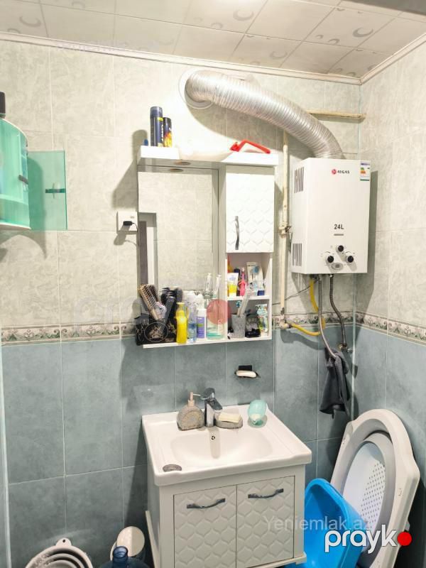 Satılır 2 otaqlı Bina evi menzil (Köhnə tikili), 56 m², 17-ci mikrorayon — Mənzil, Sumqayıt (11)