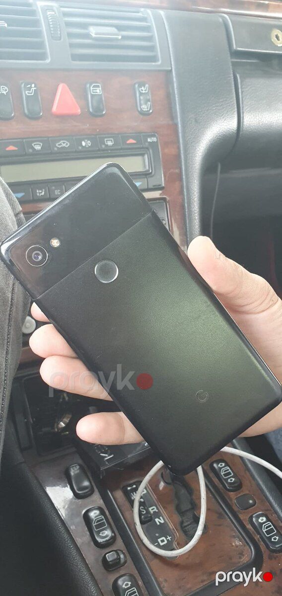 Google Pixel 2 XL Black & White 128GB/4GB — Smartfonlar, Bakı (3)