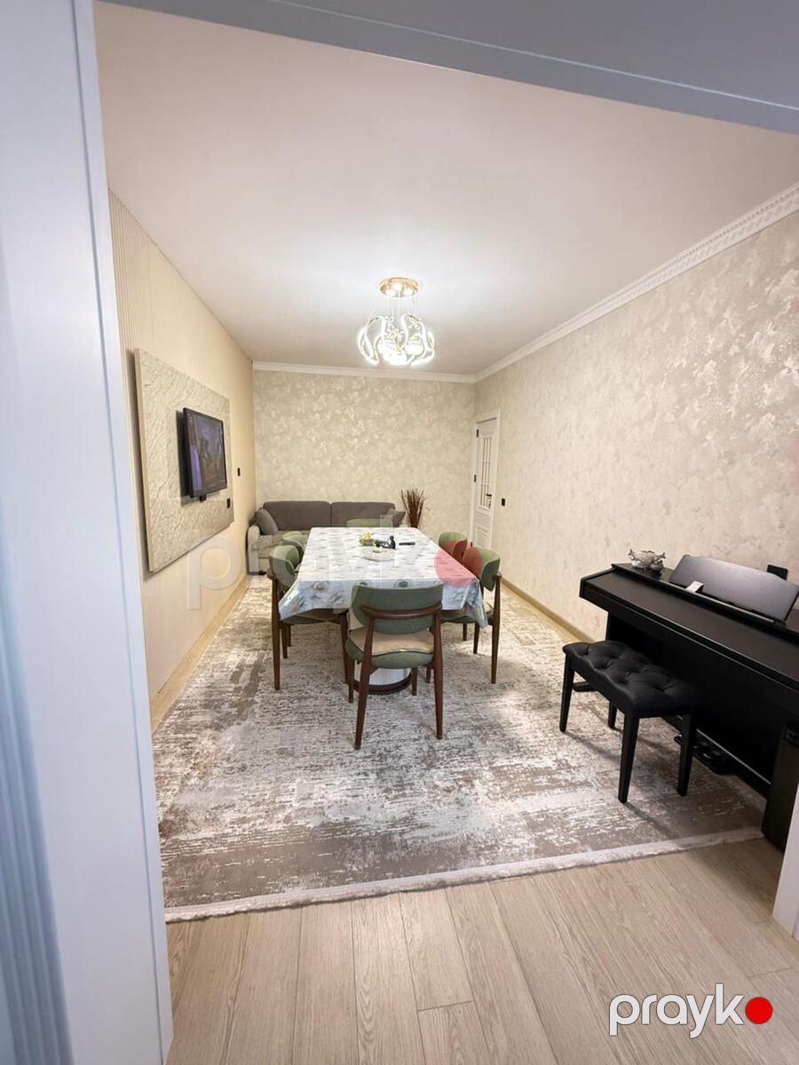 Satılır 4 otaqlı köhnə tikili 100 m² — Mənzil, Bakı (2)