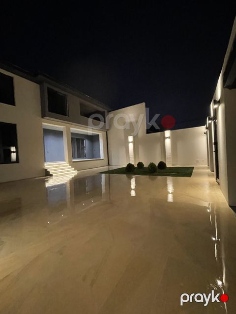 Satılır 5 otaqlı həyət evi/bağ evi 180 m² — Bakı