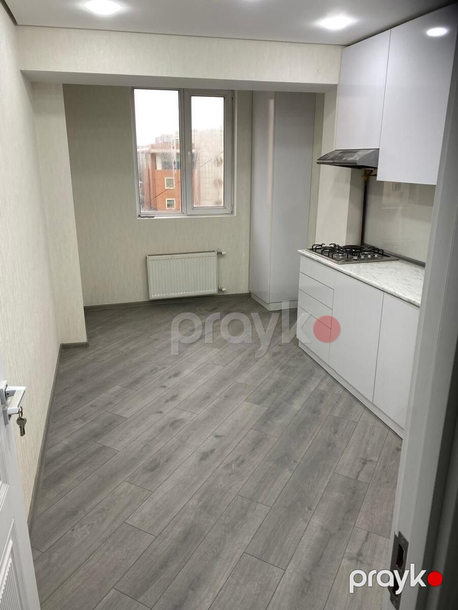 Satılır 2 otaqlı köhnə tikili 65 m² — Mənzil, Bakı (8)