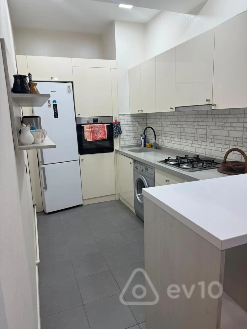2 otaqlı mənzil, 60 m², Zərdabi küçəsi — kirayə — Mənzil, Bakı (9)