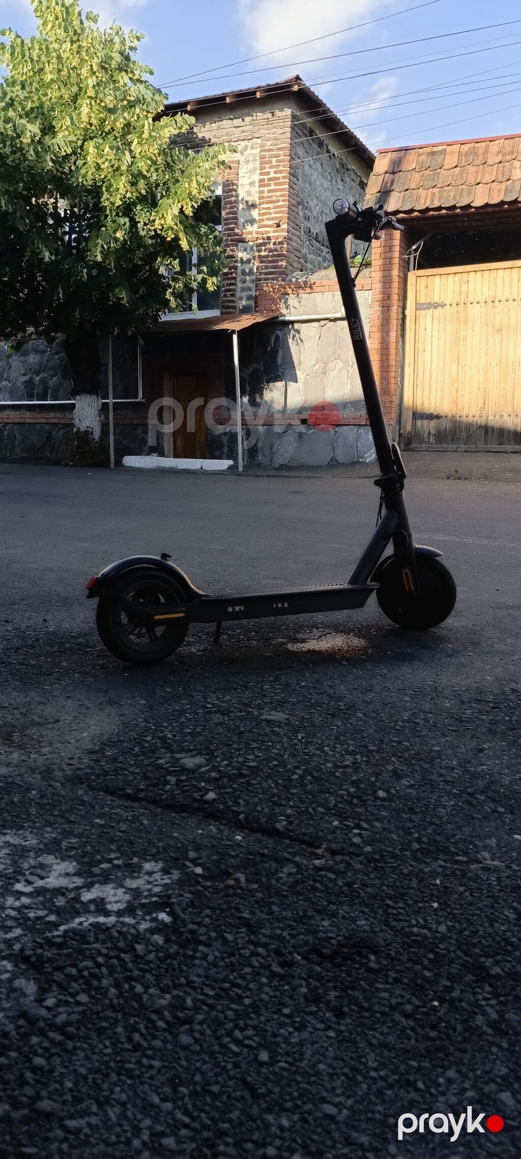 Riley elektrik skuter - Rəng: qara, narıncı detallarla - Güclü ön far — Skuterlər, Qax (7)