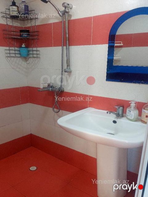 Satılır 4 otaqlı Bina evi menzil (Köhnə tikili), 86 m², 17-ci mikrorayon — Sumqayıt