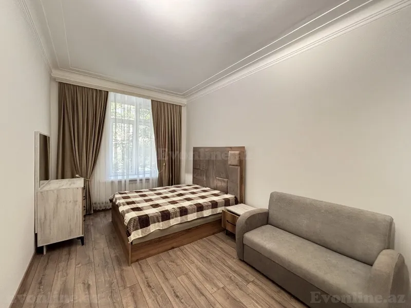 Kirayə verilir 4 otaqlı Mənzil Köhnə tikili 120 m² Bakı, Nəsimi r — Mənzil, Bakı (2)