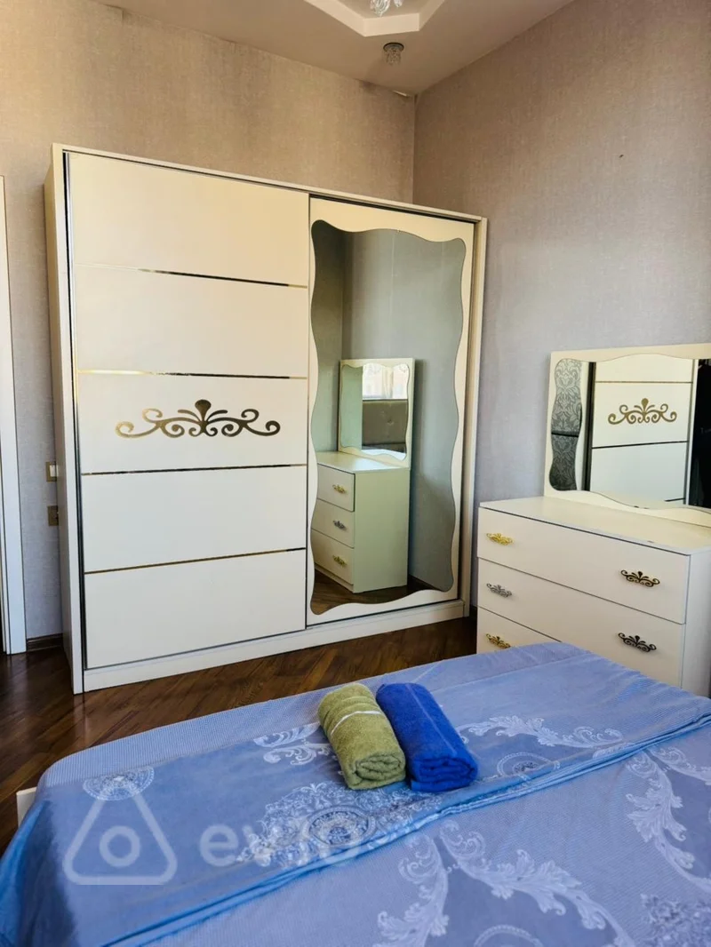 3 otaqlı mənzil, 100 m², Təbriz küç 4 — kirayə — Mənzil, Bakı (6)
