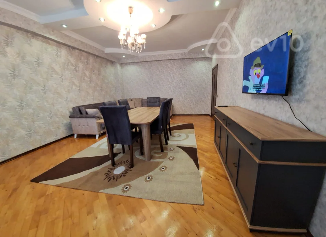 2 otaqlı mənzil, 100 m², Faiq Yusifov küçəsi — kirayə — Bakı