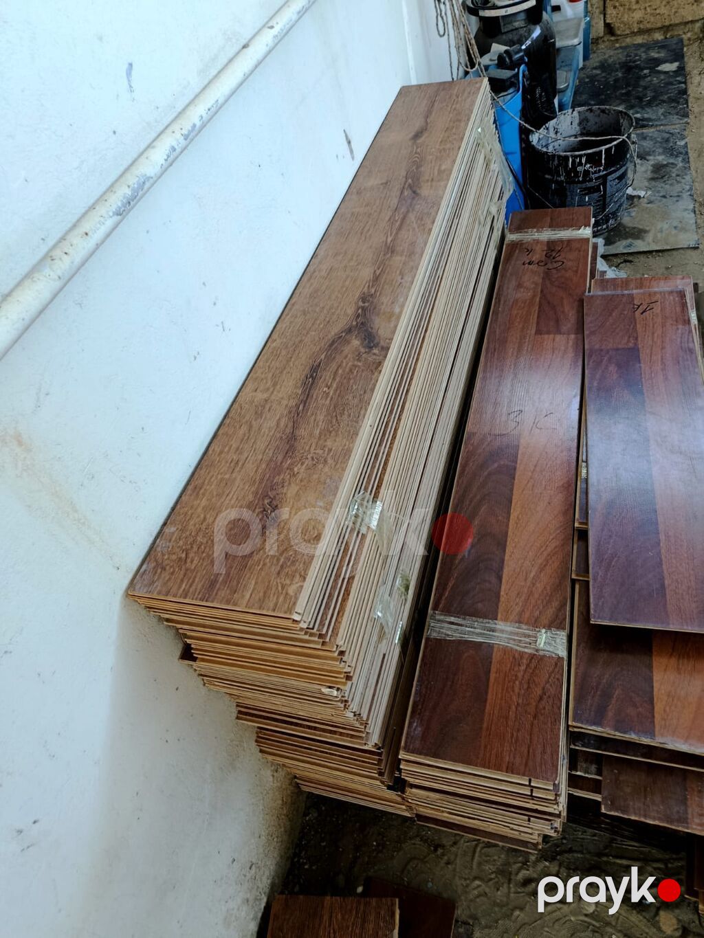 Laminat doseme, Cox az iadifade olunub tezeden secilmir, 22kv bir — Döşəmə örtükləri, Digah (3)