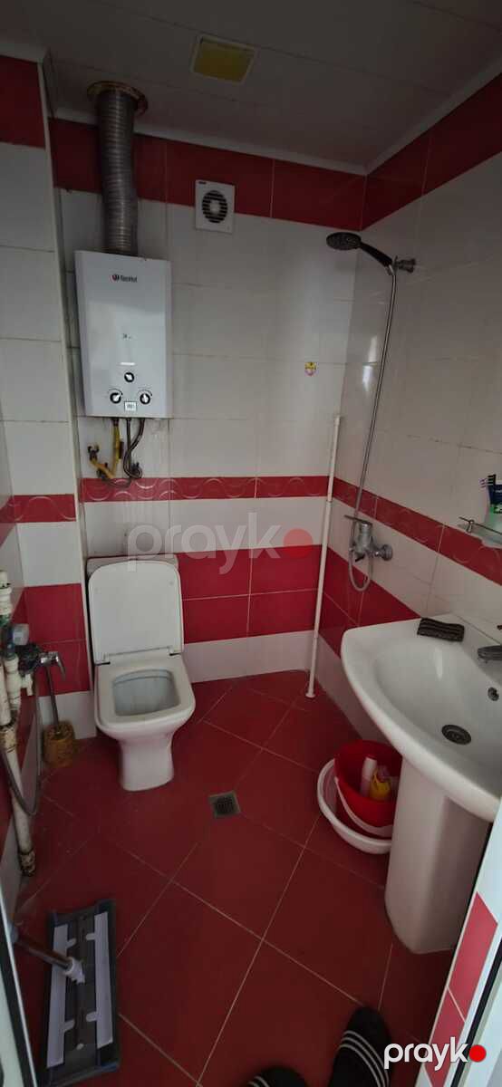 Satılır 1 otaqlı köhnə tikili 33 m² — Mənzil, Bakı (2)