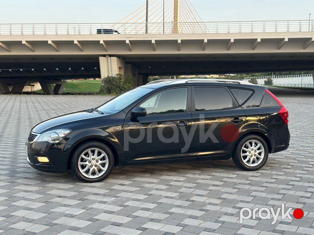 Kia Ceed SW, 1.6 L, 2010 il, 277 000 km — Avtomobillər, Bakı (10)