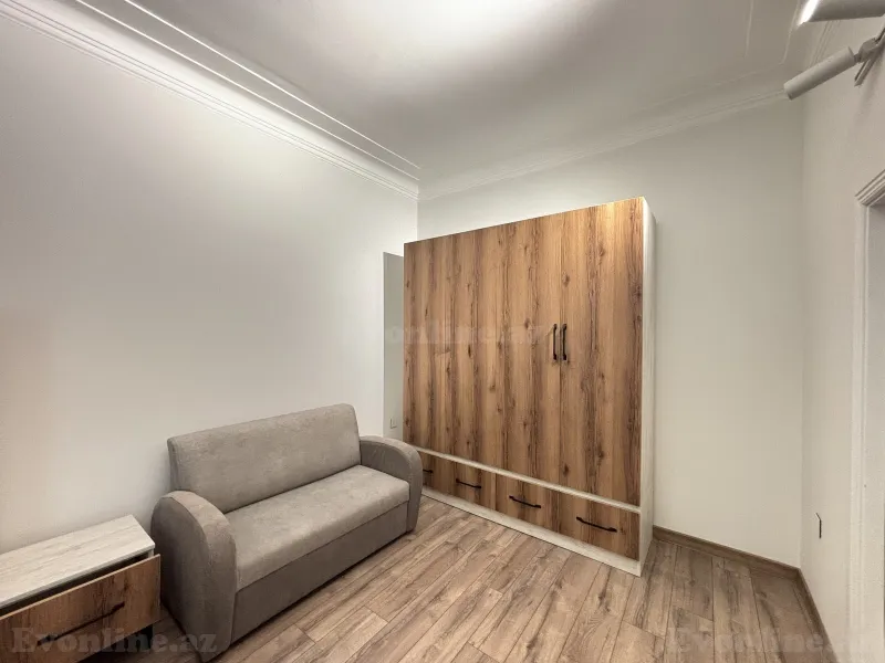 Kirayə verilir 4 otaqlı Mənzil Köhnə tikili 120 m² Bakı, Nəsimi r — Mənzil, Bakı (3)
