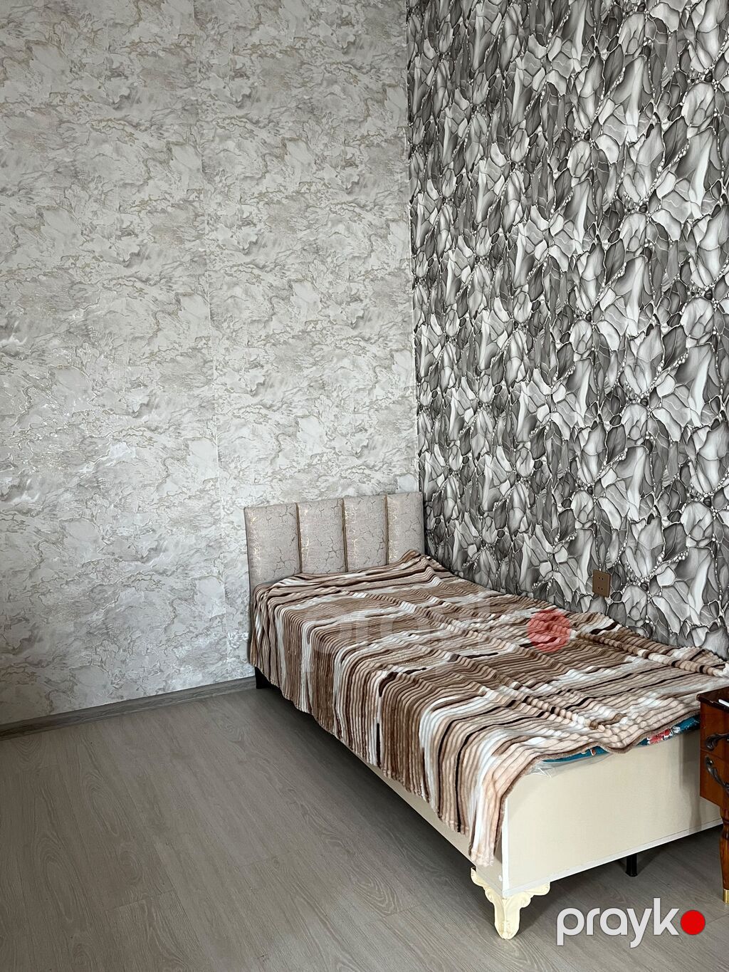 Kirayə üçün işıqlı və geniş mənzil otağı(Qız tələbələr üçün) — Mənzil, Gəncə (2)