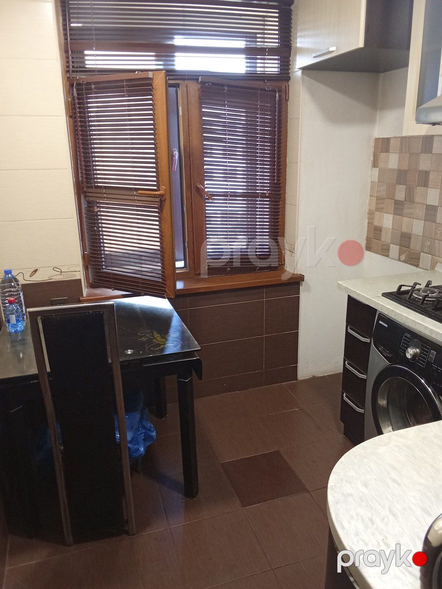 Satılır 2 otaqlı köhnə tikili 50 m² — Mənzil, Bakı (8)