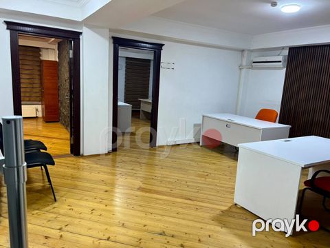 İcarəyə verilir 3 otaqlı ofis 70 m² — Bakı