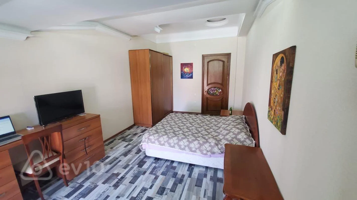 4 otaqlı mənzil, 220 m², Salatın Əsgərova — Mənzil, Bakı (8)