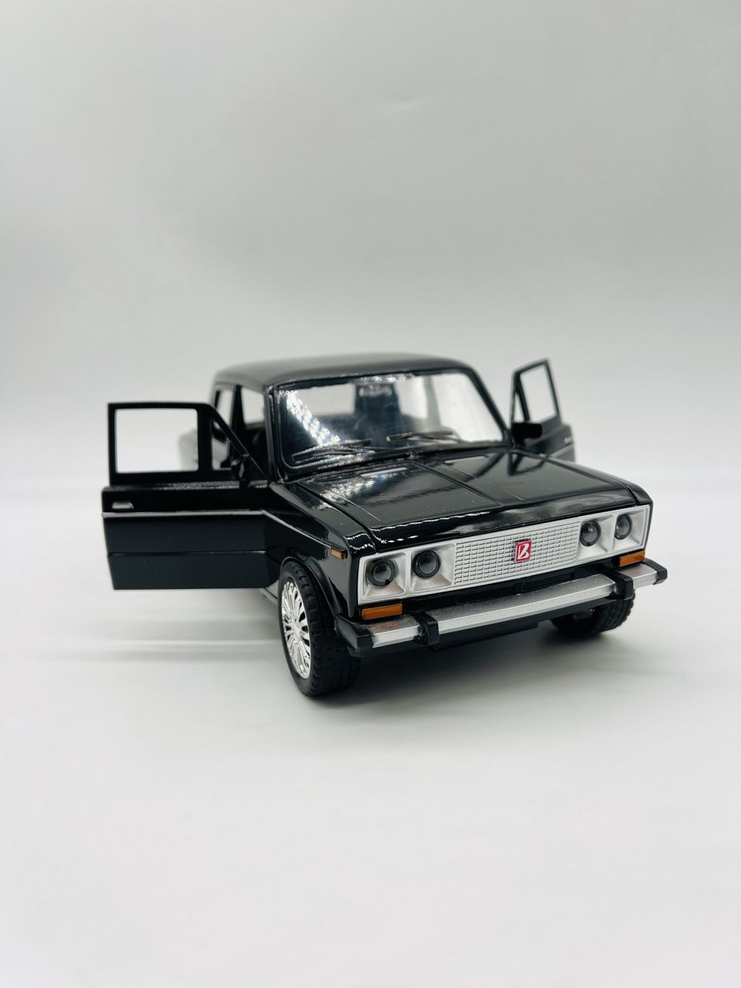 Maşın Lada 2106, metal, qara — Mallar, Bakı