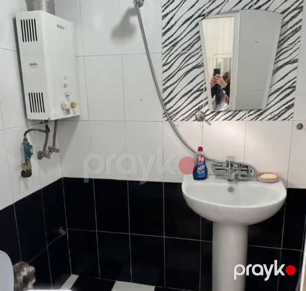 8 noyabr metrosuna yaxin 2 otaq oddelni heyet evi kiraye verilir — Ev, villa, Bakı (5)