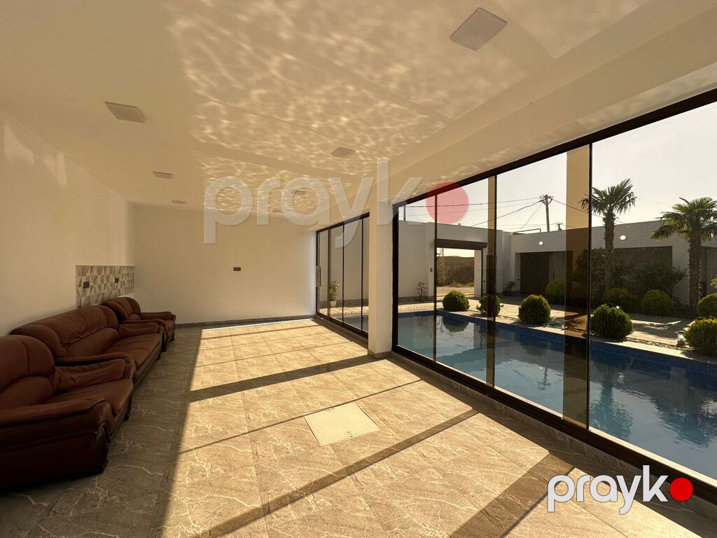Satılır 4 otaqlı həyət evi/bağ evi 230 m² — Ev, villa, Bakı (5)