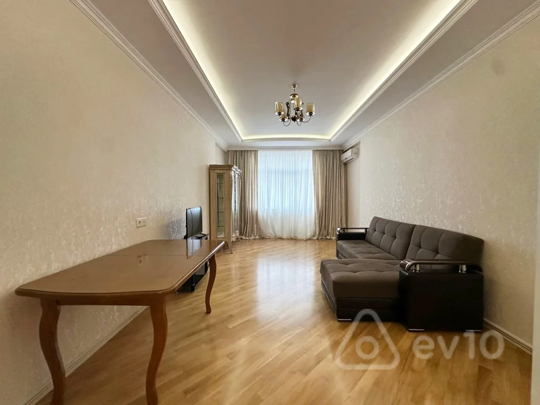 3 otaqlı mənzil, 130 m², Şərifzadə küçəsi — kirayə — Bakı