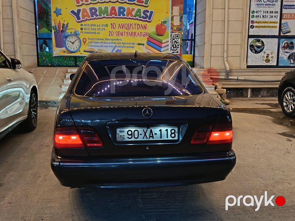 Mercedes-Benz E-Class (W210) sedan - Ban növü: sedan, qara rəng — Avtomobillər, Bakı (4)