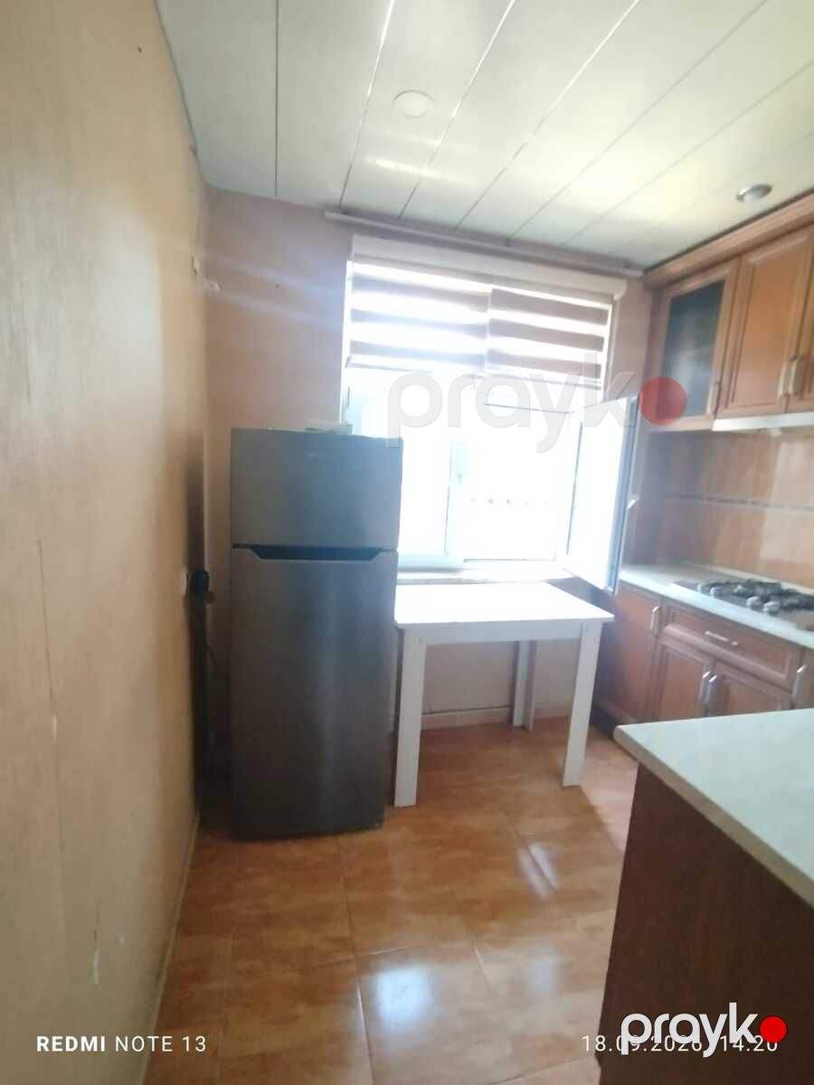 İcarəyə verilir 1 otaqlı köhnə tikili 45 m² — Mənzil, Bakı (8)