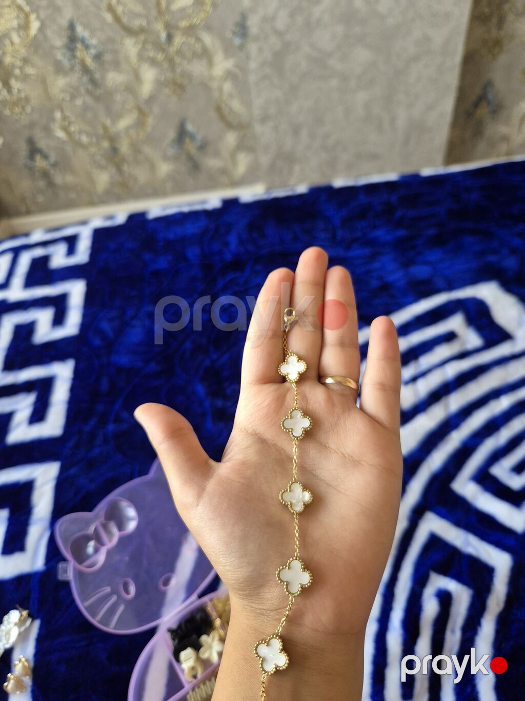 Bilərzik, Sarı qızıl, Ünvandan götürmə — Bileziklər, Masazır (2)