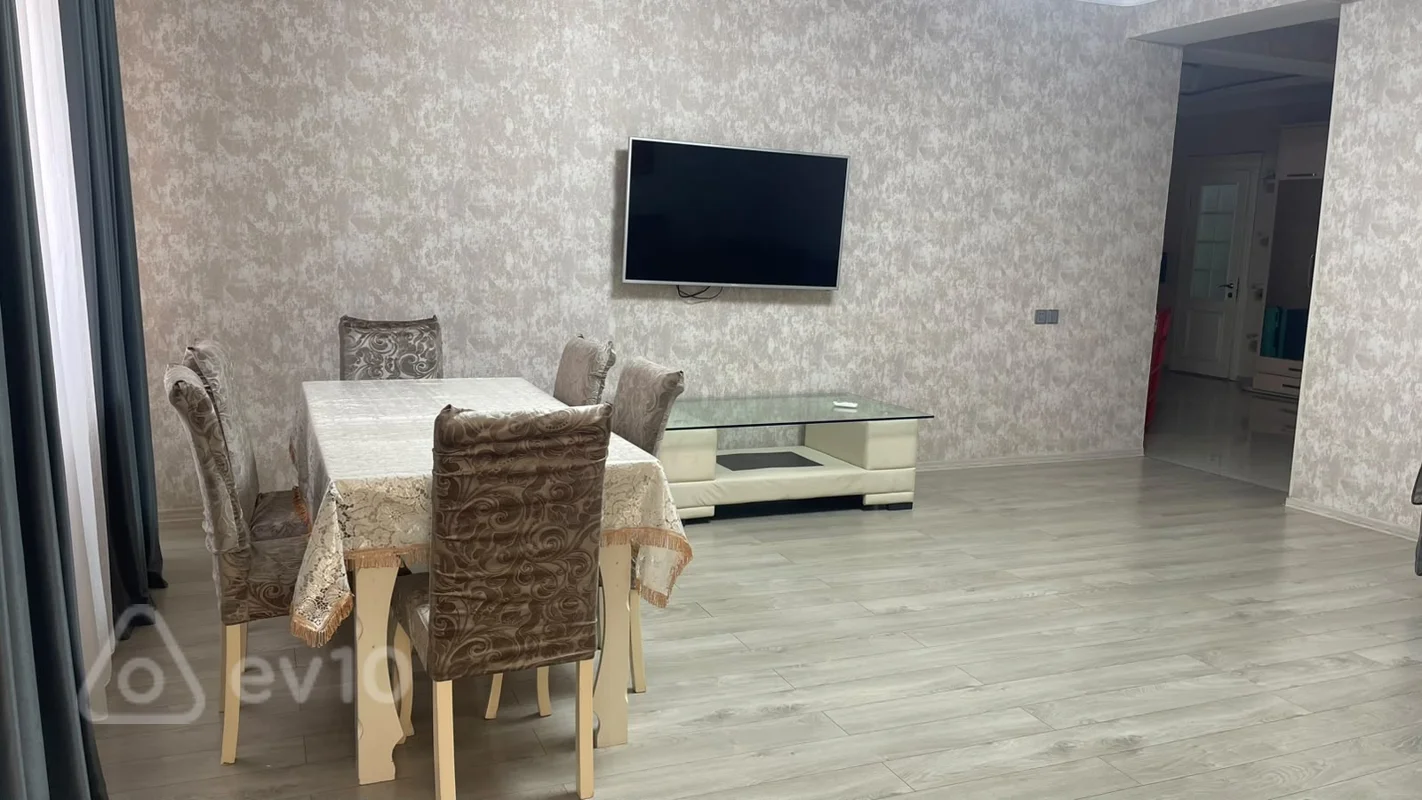 3 otaqlı mənzil, 160 m², Həsənoğlu küçəsi — kirayə — Mənzil, Bakı (3)