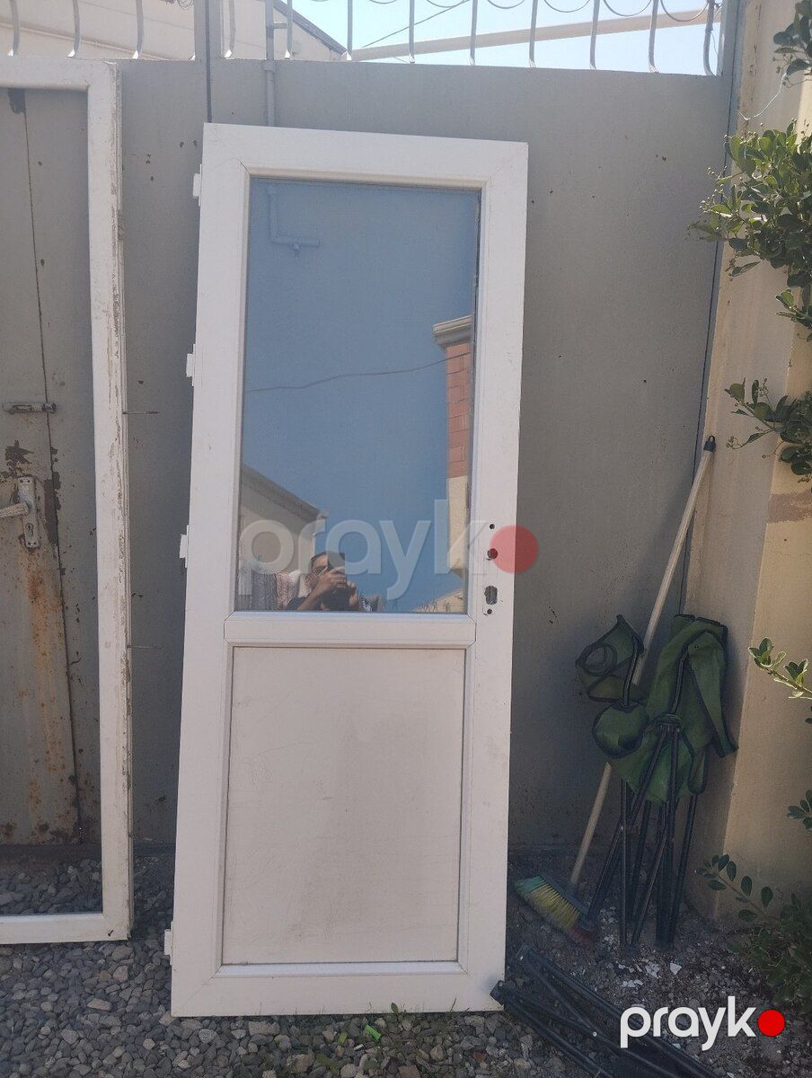 Plastik qapısı — Təmir və inşaat, Bakı (2)