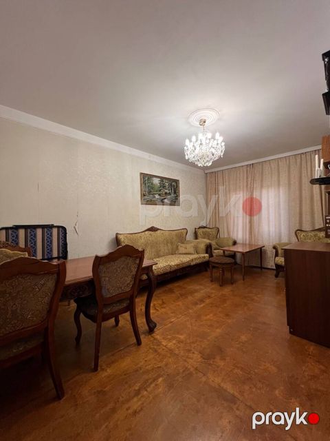 Satılır 2 otaqlı köhnə tikili 65 m² — Bakı