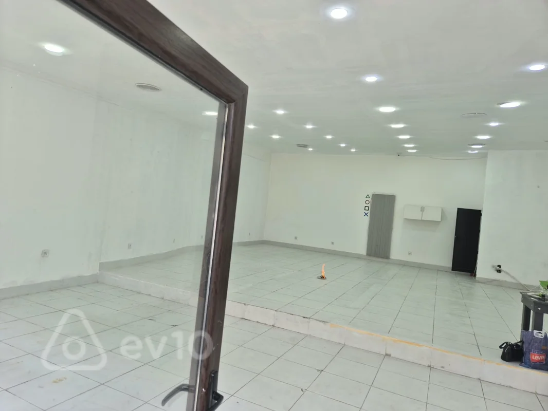 Obyekt, 130 m², Azerbaycan. Nerimanov. Montin — kirayə — Əmlak, Bakı (7)