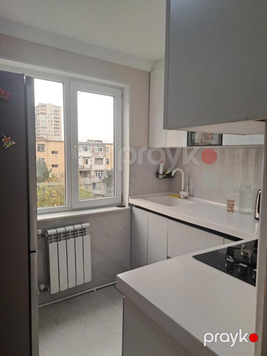 Satılır 2 otaqlı köhnə tikili 70 m² — Mənzil, Bakı (9)