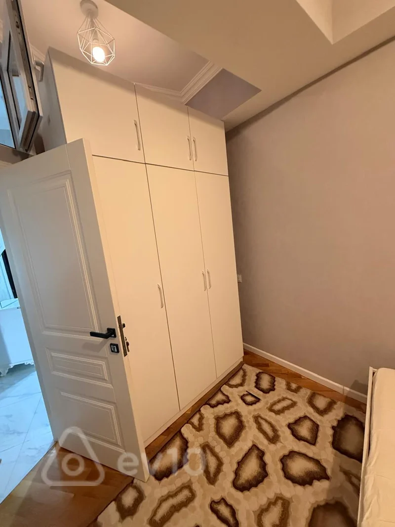 3 otaqlı mənzil, 110 m², Salatin Əsgərova küçəsi — kirayə — Mənzil, Bakı (8)