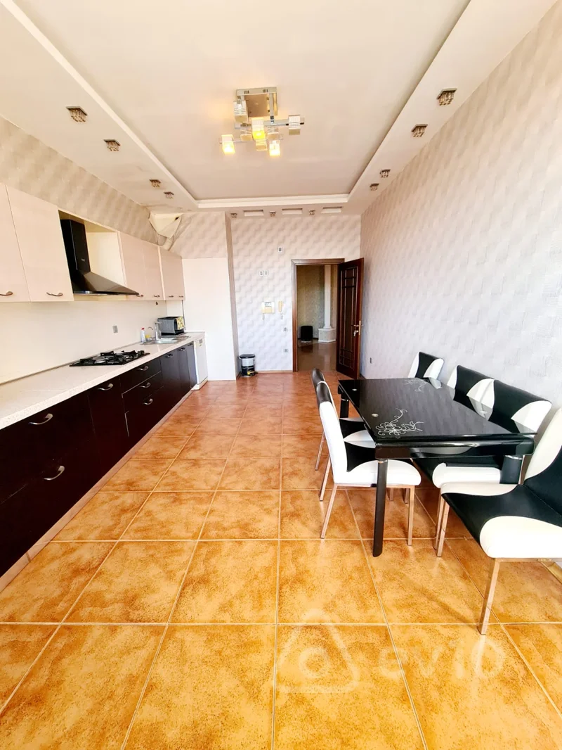 3 otaqlı mənzil, 178 m², Koala parkın yanında — Mənzil, Bakı (4)