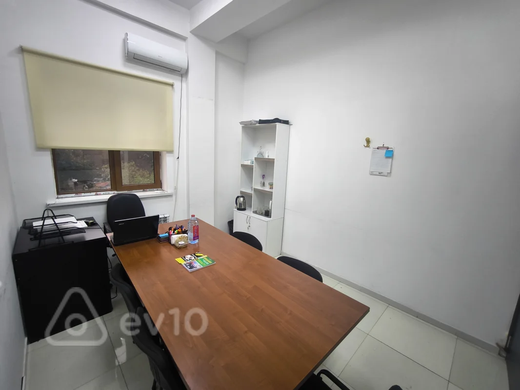 Ofis, 13 m², İbrahim Paşa Dadaşov küç — kirayə — Bakı