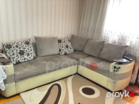 110 man(Əcəmi). Künc divan. Kirayə evlərə yararlı. Problemləri — Bakı