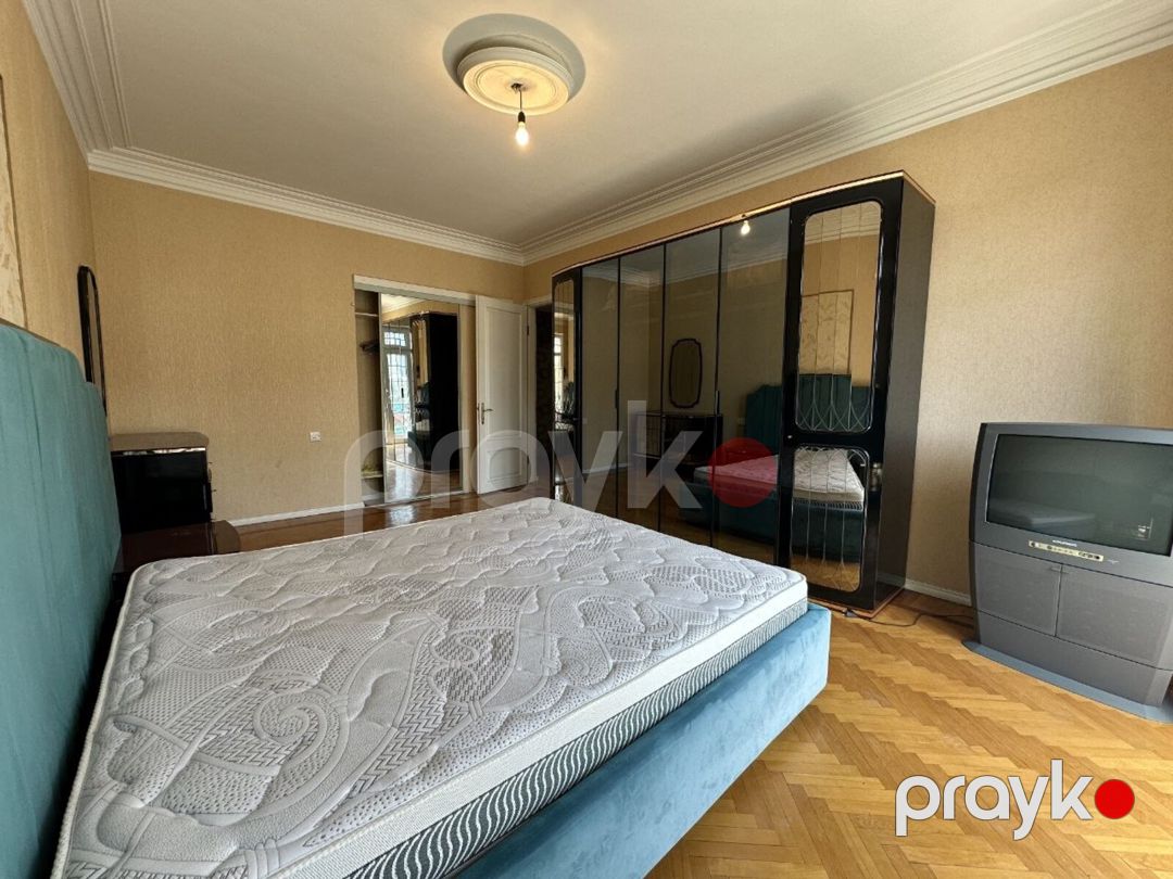 Satılır 3 otaqlı köhnə tikili 100 m² — Mənzil, Bakı (8)